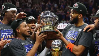 The New York Knicks celebrate winning the Eastern Conference Finals