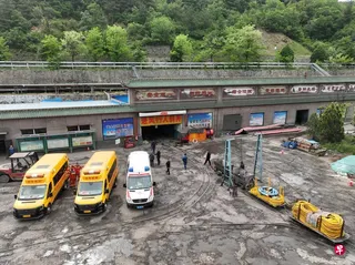 上周日（5月24日），中国山西通洲集团留神峪煤矿瓦斯爆炸事故救援现场。 （新华社）