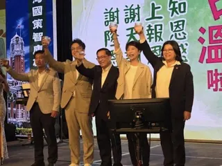 陳水扁和沈伯洋同台。記者蔡晉宇／攝影