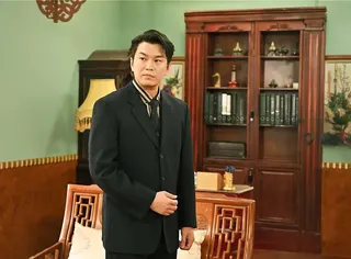 蕭景鴻飾演企業家廖家展，城府極深。（台視提供）