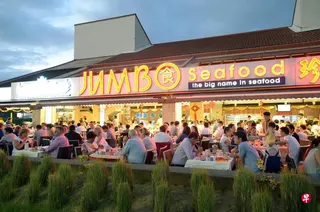 东海岸海鲜中心的珍宝海鲜（Jumbo Seafood）旗舰店，占集团截至2025年9月底财年营收约14%。餐馆自1987年开业至今，是这个连锁餐饮集团旗下首家珍宝海鲜餐馆。 （档案照片）