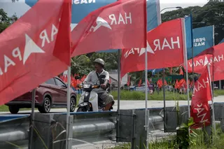 Amid looming state polls, political uncertainty and economic pressure, Malaysia could be heading towards an early general election. — Picture by Sayuti Zainudin