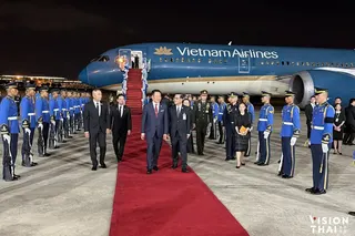 越南共產黨總書記暨國家主席蘇林搭乘專機抵達泰國展開正式訪問。（來源：สำนักข่าวไทย）