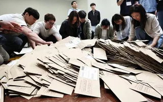 地方選舉事前投票於今天結束，2天的投票率已累積23.51%，創下地方選舉史上最高...