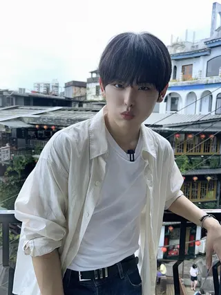 TAEHWAN透露想成為像金在中一樣帥氣的大人。翻攝IG@keyvitup_inkode