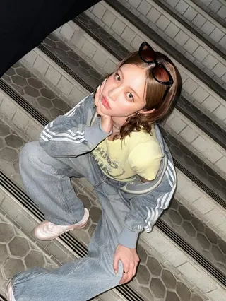 王林苦笑表示，自己常常一打開門或走到陽台時，就是「裸體狀態迎接工人」。（翻攝自ourin_ringoooo IG）