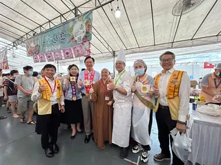 台灣國際蔬食美食節盛大登場，首場活動在新加坡佛光山舉行。（圖／駐新加坡代表處提供）