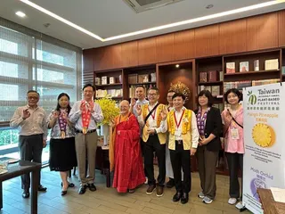 駐新加坡代表處結合農業部、台農發公司及米其林綠星餐廳陽明春天、新加坡佛光山等團體...