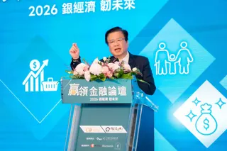 台灣人壽許舒博董事長於贏領金融論壇倡議安全保險商品助攻國人退休準備。（圖／台灣人壽提供）