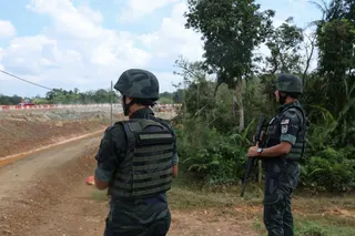 GOF Southeast Brigade Commander SAC Ahmad Radzi Hussain said the seizure was carried out under Op Taring Wawasan Kelantan at about 7 pm after a Strike Force team detected a man unloading several cages on the Malaysian side of Sungai Golok. — Bernama pic