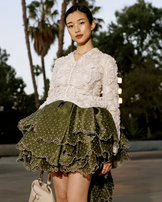 河合優實Yumi Kawai出席Dior 2027早春度假系列發表會時搭配Dio...