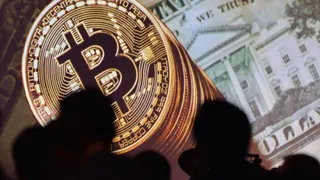 Strategy打破“只买不卖”惯例，出售约250万美元比特币，加剧了本就脆弱的市场情绪。（法新社档案照）