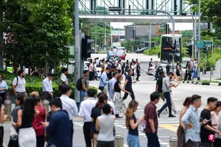本地居民的预期寿命稳步延长。最新统计数据显示，2025年我国居民出生时的预期寿命已达到83.9岁，不仅高于2024年水平，更超越了冠病疫情前的高峰。 （陈渊庄摄）