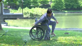吳皓昇挑戰中風失語角色，全程只能以肢體動作與表情演戲，展現精湛演技。（圖／民視提供）