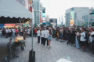 《人生無限好公司》快閃活動，現場塞爆西門町六號出口！東森綜合台提供