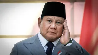 Policy uncertainty spurs sell-off of Indonesian stocks, currency