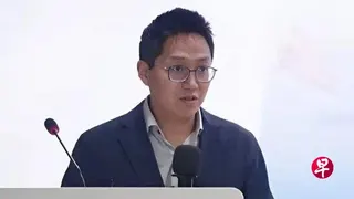 中国龙头考公培训构粉笔教育CEO张小龙在中国人民大学的演讲引发争议。 （互联网）