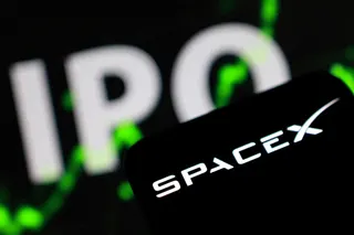 SpaceX’s website and IPO marketing documents were not accessible today in Hong Kong and mainland China, a Reuters review showed, a step that threatens to curb participation by investors there in a listing expected to be ‌the world’s largest. — Reuters pic