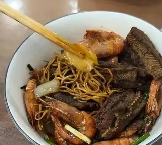 圖為網傳賣2188元的一碗麵。(錢江視頻)