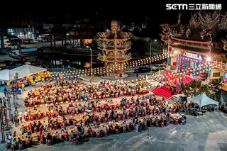 廟會熱鬧會請總舖師在廟埕料理，讓信徒「吃辦桌」保平安。（圖／阿隆師提供）