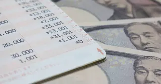 中村先生靠投資與節儉，44歲累積超過1億日圓的資產，原本打算提早退休，一場重病讓他徹悟人生。（示意圖）