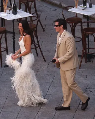 杜娃·黎波（Dua Lipa）日前與演員男友卡倫·透納（Callum Turner）舉辦婚禮。（圖／翻攝自X平台）