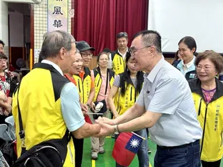 國民黨新北市長參選人李四川7日於樹林區三多國小出席土風舞新舞發表暨成果展示活動。...