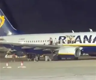 Ryanair passengers were evacuated from a plane at Palma airport in Mallorca
