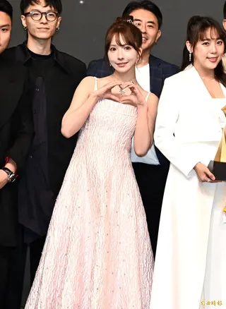 三上悠亞加盟夢想家啦啦隊「Formosa Sexy」引爆話題，場上充滿活力的應援身影成為本季經典畫面。(記者王藝菘攝)