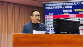 葛如鈞認為，政府不應只在選手奪牌時共享榮耀，而應透過制定《電競基本法》，建立跨部會治理架構，整合經濟、教育、文化、勞動、數發及衛福等資源，完善產業發展與人才培育制度。(圖／記者翻攝)