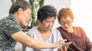 建国一代下个月将获最多1200元保健储蓄户头填补