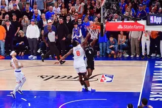 OG Anunoby of the New York Knicks blocks De'Aaron Fox of the San Antonio Spurs in the closing seconds of Wednesday night’s Game 4 of the NBA finals.
