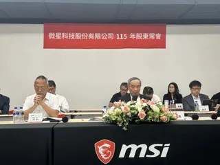 PC品牌大廠微星積極布局AI新產品線，董事長徐祥(圖中)今天主持股東常會。(記者方韋傑攝)