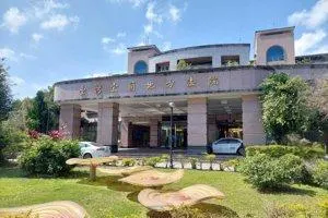 宜蘭某私人宮廟黃姓宮主涉嫌誆騙身心狀況不佳的婦人「卡到陰、靈魂破洞」，必須透過性行為「補氣」調理，強制性交婦人共39次，惡性重大，法官重判黃男25年。(本報系資料照)