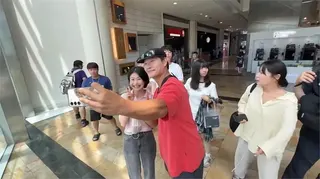 快新聞／金鐘國來了！高雄夢時代拍韓綜　超寵粉舉動曝光