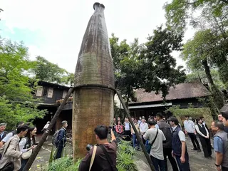 行政院長卓榮泰2016.6.13視察南投，參訪南投水里商圈特色店家與蛇窯地方創生成果等。行政院提供