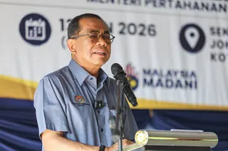 Defence Minister Datuk Seri Mohamed Khaled Nordin said the directive was crucial to ensure the safety of Malaysian peacekeepers serving in the conflict zone. - NSTP/NAJMI NOR’AZAM