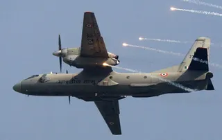 圖為印度空軍一架安托諾夫An-32運輸機，示意圖，非文中飛機。(美聯社資料照)