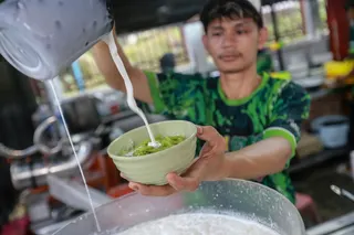 Nizam Cendol Goncang, Taman Melati, a popular spot for ‘cendol’ and ‘mee bandung’ for folks in Taman Melati, Gombak. — Picture by Sayuti Zainuddin