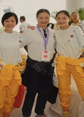 小S（左）曬出與大S及媽媽的合照。（圖／翻攝小S 徐熙娣臉書）