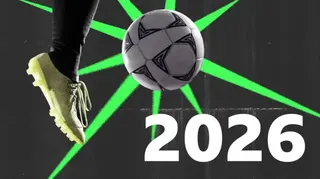 設計圖片：2026國際足聯（FIFA）世界杯決賽週——穿上球鞋的腳跟踢向足球