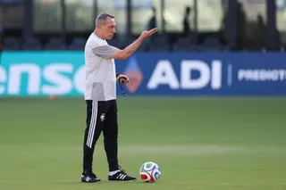 George Donis instructs his Saudi squad in training