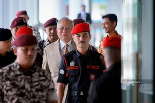 In his grounds of judgment, judge Datuk Collin Lawrence Sequerah said he found it unreasonable for then prime minister Datuk Seri Najib Razak not to have acted on the huge sums of money transferred into his personal bank accounts. NSTP file pic