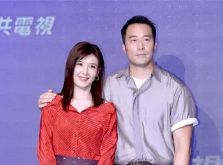 蘇慧倫、張孝全出席公視全新愛情輕喜劇《欠妳的那場婚禮》首映會，透露劇中有親密床戲。（范揚光攝）