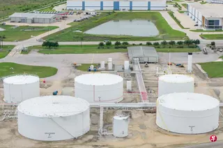 美国Sunoco LP燃料供应终端位于得州奥斯汀的储油罐区。 （法新社）