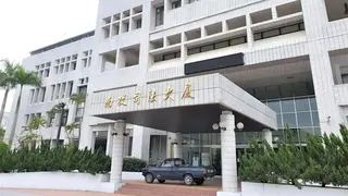 台湾女童控诉遭二男性侵 母亲不信反陪被告出庭