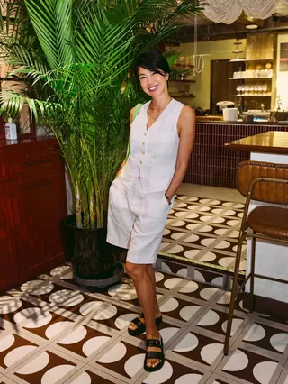 徐曉晰與從事金融業的加拿大華僑金汶樁結婚，婚後育有一子一女，後於2014年3月離婚。（圖／翻攝自徐曉晰FB）