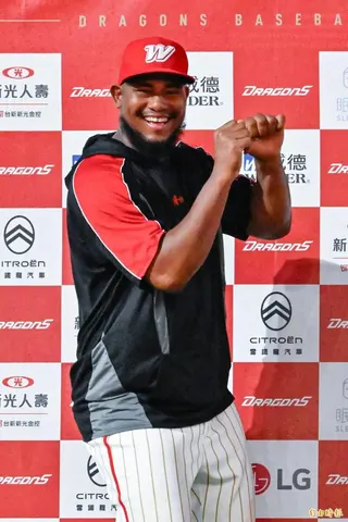 梅賽鍶獲選單場MVP。(記者陳志曲攝)
