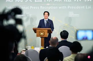 台湾总统赖清德星期四（6月18日）在台北宾馆与国际媒体茶叙时发表谈话。 （彭博社）