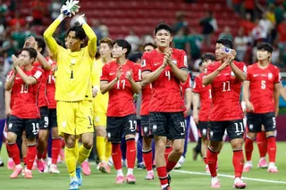 South Korea lead the way for Asian hopes with a resilient comeback win over Czech Republic.